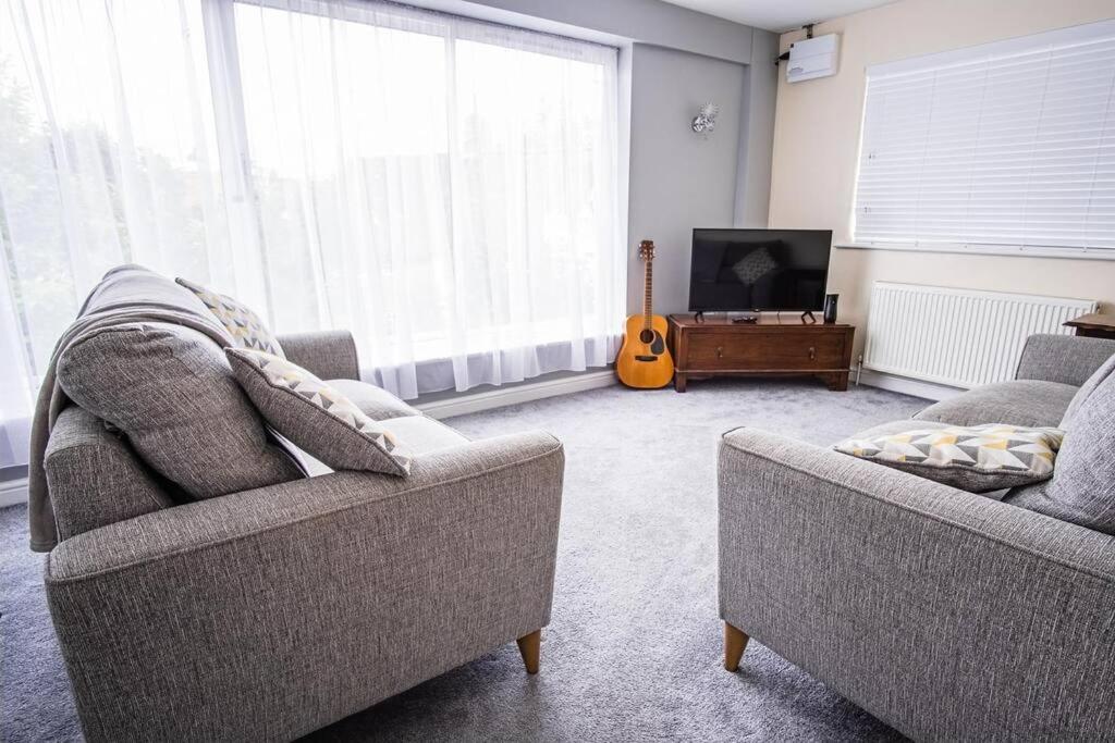 Tallets Apartment With Balcony & Parking Tewkesbury Dış mekan fotoğraf