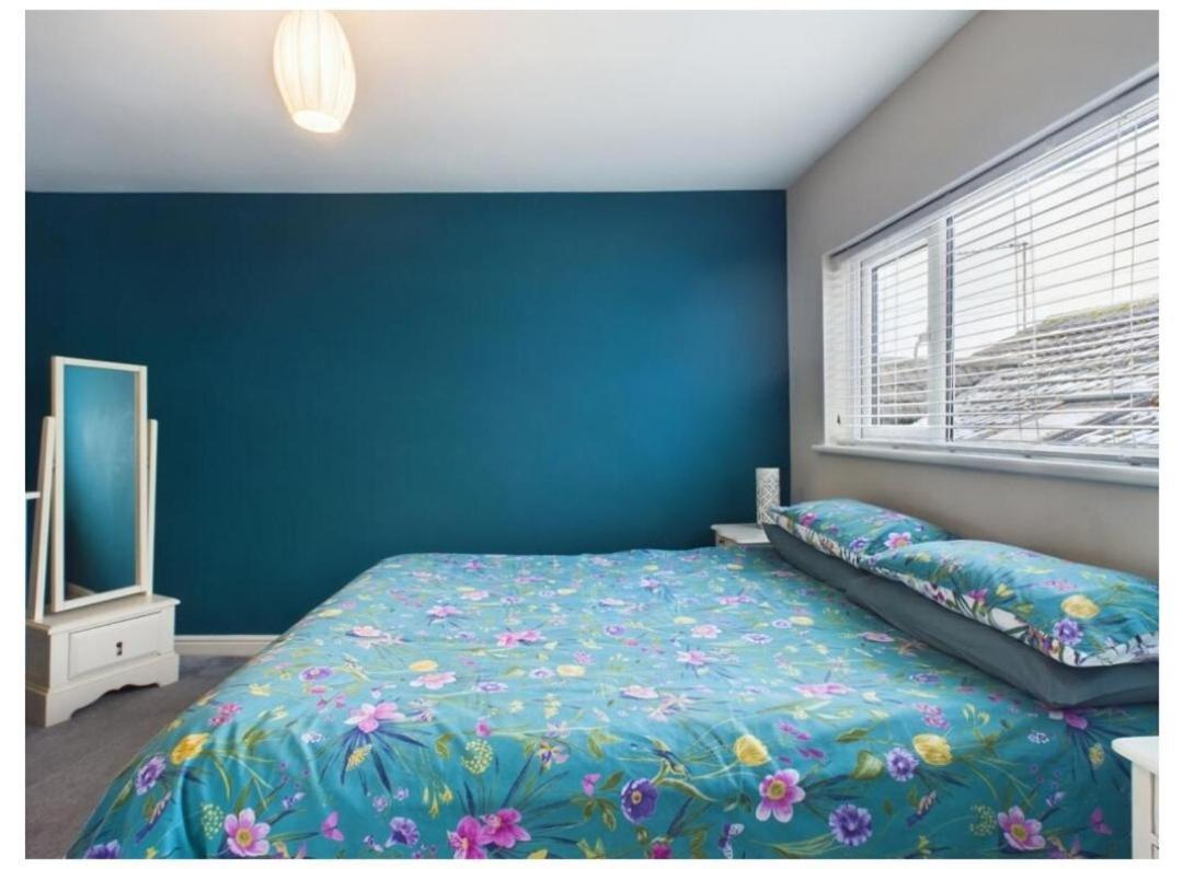 Tallets Apartment With Balcony & Parking Tewkesbury Dış mekan fotoğraf